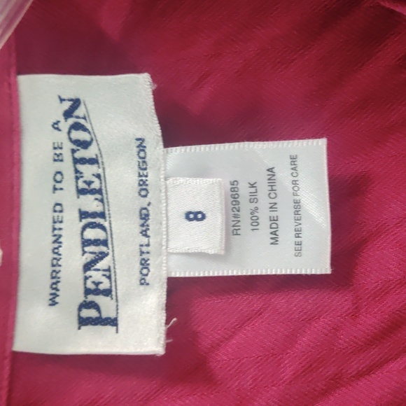 Pendleton 100% Silk Magenta Pink Button Up Short Sleeve Shirt - Picture 3 of 5